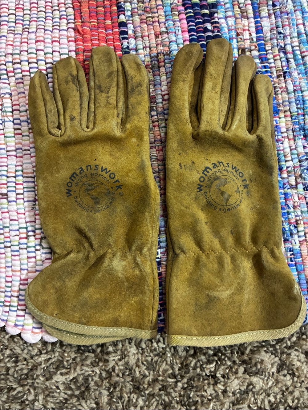 Leather work gloves